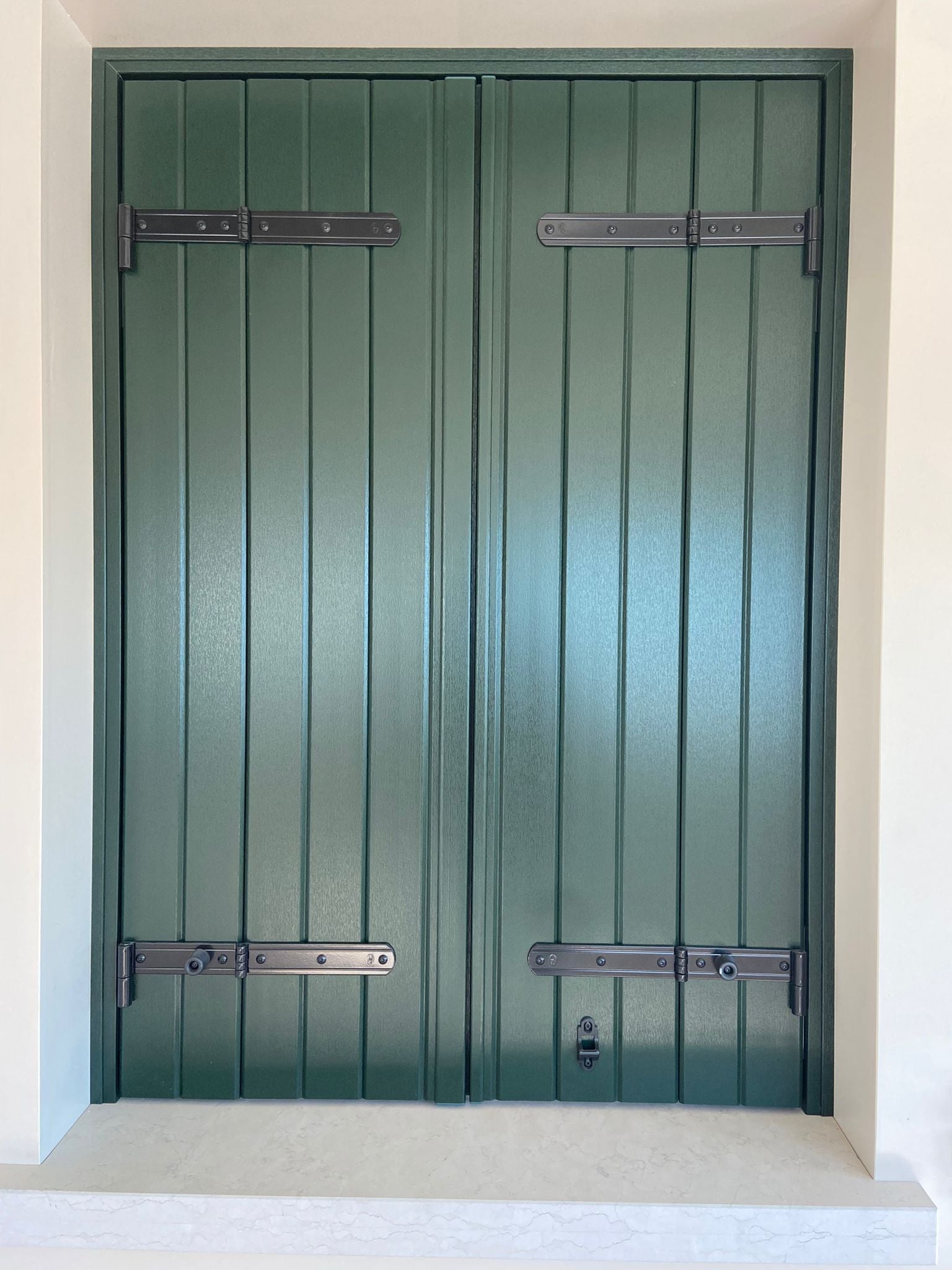 Scuro in pvc alla padovana con telaio monoblocco L. 145 x H. 60 cm